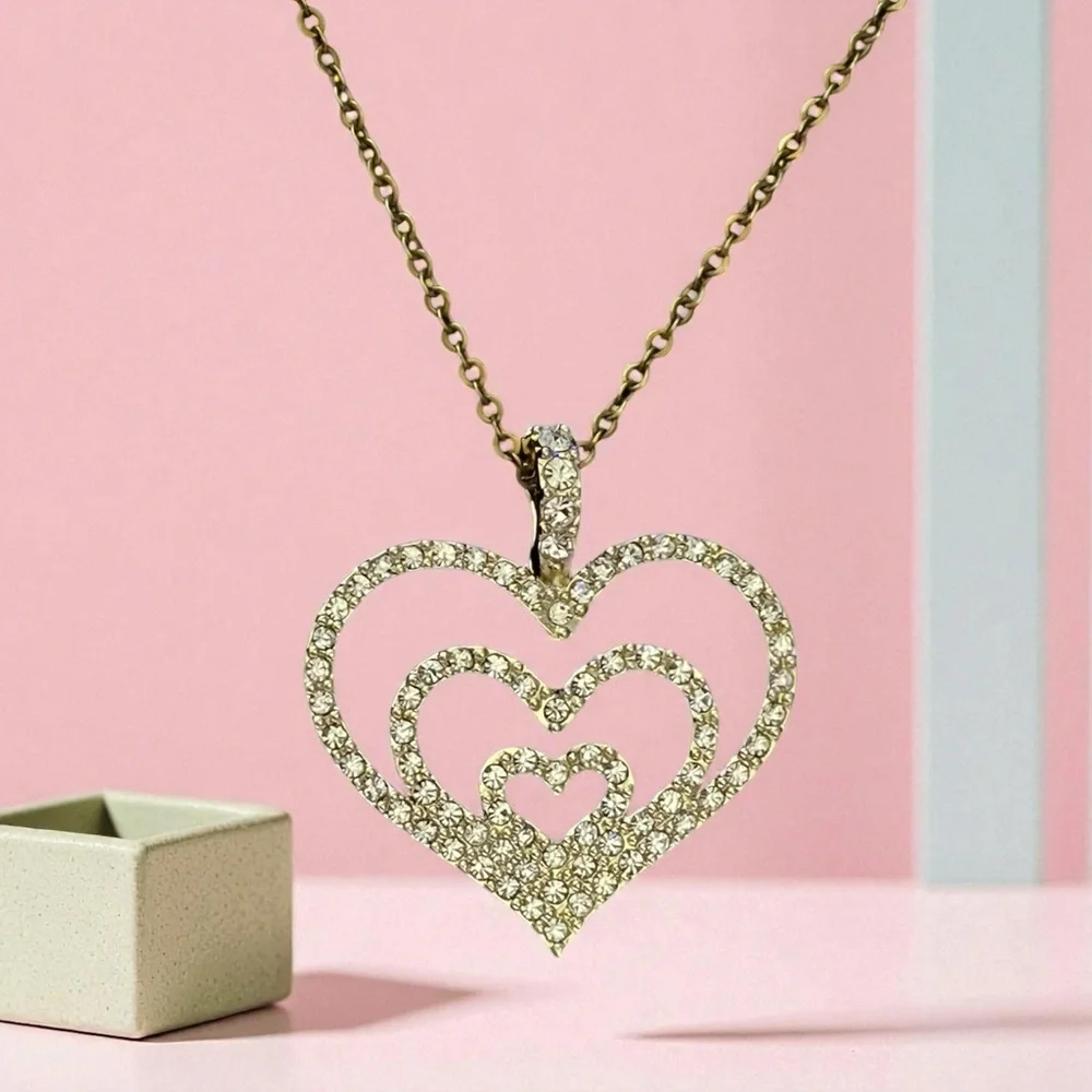 Gorgeous Nolan Miller Heart Pendant Necklace Gold Tone W/Rhinestones Signed
